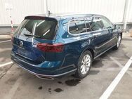 VW Passat Variant, 2.0 TSI Elegance Dig, Jahr 2022 - Lehrte