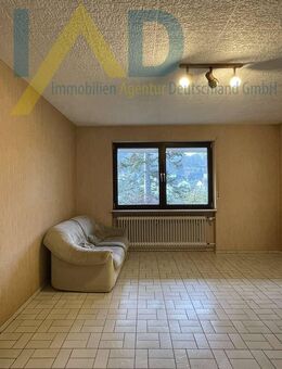 *Schönes freistehendes Zweifamilienhaus mit Doppelgarage und großem Garten in ruhiger Lage* - Eppenbrunn