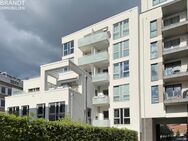 Winterhuder Marktplatz und Stadtpark! Mod. 4 Zi.-Whg. mit 2 Bädern, 2 TG-Plätzen, Lift, Balkon... - Hamburg