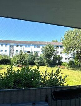 Frisch renovierte 2-Zimmerwohnung mit Balkon und Garage zu vermieten - Niederzier