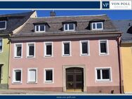 Stadthaus mit drei Wohneinheiten und Innenhof - Weißenstadt