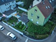 Mehrfamilieneckhaus mit großem Garten, Doppel Garage und voll unterkellert / Ohne Makler(Provisionsfrei) - Frankfurt (Main)