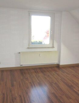 Schöne Lage - Schöner Schnitt! - Lichtentanne