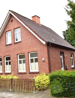 Charmantes und teilsaniertes Einfamilienhaus aus guten Händen in beliebter Lage in Leer-Heisfelde! - Leer (Ostfriesland)
