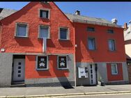 Vielseitiges Wohn- und Geschäftshaus mit Ausbaupotenzial in Selb - Selb