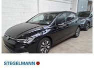 VW Golf, 2.0 TDI VIII Move, Jahr 2024 - Lemgo