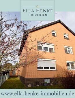 Attraktives Mehrfamilienhaus mit drei Wohneinheiten + 3 Garagen auf großem Grundstück in Calberlah - Calberlah