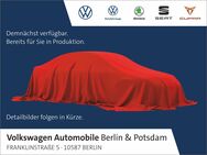 VW Golf Variant, 1.5 l R-Line eTSI OPF 110 k W (150 ) rieb e, Jahr 2022 - Berlin