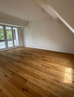 3-4 Zimmer Dachgeschoss Wohnung in Ortskern-Lage Grünwald - Grünwald