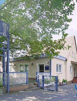 Das Wohnhaus mit Gaststätte bietet enormes Umbaupotential für Ihr Eigenheim in Schwabach-Wolkersdorf! - Schwabach