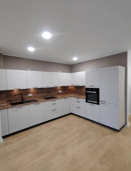 3- Zimmer Wohnung in ruhiger Toplage inkl. Einbauküche - Jüchen