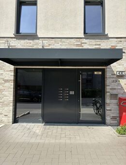 47125/61 großzügige 4-Zimmer-Wohnung in Düsseldorf-Rath - Düsseldorf