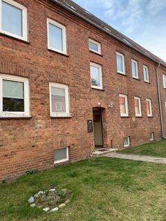 3 Zimmer im saniertem Altbau mit Einbauküche und Gartennutzung