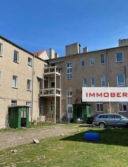 IMMOBERLIN.DE - 11 fach! Klassisches Wohn- & Geschäftshaus in exzellenter Lage - Havelberg