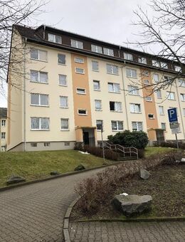 Helle Dachgeschosswohnung - WG geeignet - Chemnitz