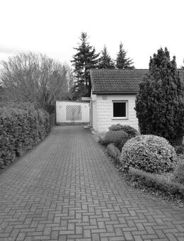 Idyllisches Wohnen: Bungalow direkt am Naturschutzgebiet! - Schöneiche (Berlin)