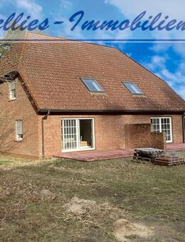 Doppelhaushälfte! Zwei ungeschliffene Diamanten suchen einen kreativen Juwelier - Hitzacker (Elbe)