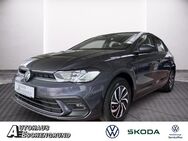 VW Polo, 1.0 TSI Life APP, Jahr 2023 - Neubrandenburg