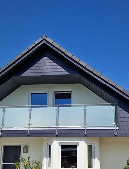 2 Raumwohnung mit Balkon... , komplett neu saniert - Pegau