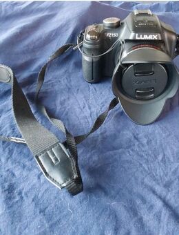 Komplettset: Lumix FZ150 Kamera + Zubehör - Königswinter