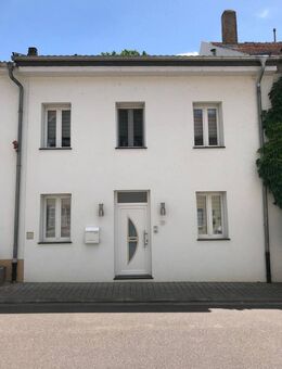 Wohnhaus mit großer Terrasse direkt an der Grenze L-Remich - Perl