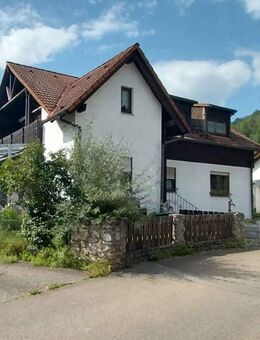 Freistehendes Zweifamilienhaus in ruhiger, sonniger Lage, idyllisch an der Wutach gelegen - Stühlingen