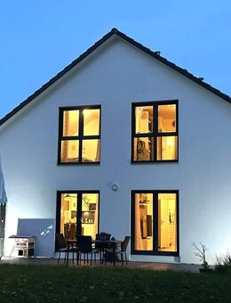 Großes freistehendes neuwertiges A+ EFH in Tutzing-Kampberg! Nur 5 Min. mit dem Auto nach Tutzing! - Tutzing