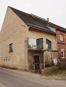 Reihenendhaus mit Potenzial zum Selbstausbau in Delitzsch - Delitzsch
