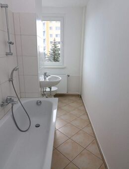 Einfach Hammer...günstige 3-RW mit hellem Wannenbad u. Balkon!!! - Freiberg