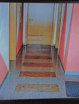 Charmante Doppelhaushälfte mit Garten, Pool und Perspektive zur Aufteilung. - Dinkelsbühl