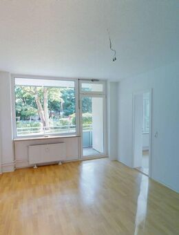 Toll geschnittene 3-Zimmer-Wohnung mit BALKON und EBK - Rendsburg