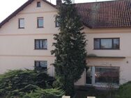 Entwicklungsfähiges Mehrfamilienhaus in ruhiger Lage von Karben-Petterweil - Karben