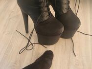 Getragene Socken nach Poledance Training in Heels - Frankfurt (Main)