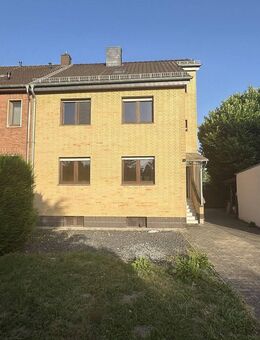 Modernes Einfamilienhaus in 52353 Düren, mit wunderbarem Garten - Düren