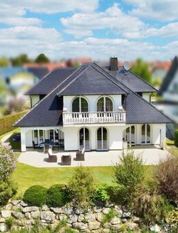 Sonniges Anwesen in Randlage mit Bergblick und Terrasse - Winterlingen