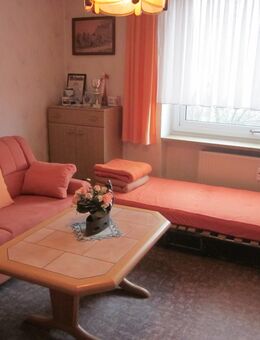 Wohnungsauflösung, günstig zu verkaufen: Küche inkl. Geräten, Gästezimmer-, Schlafzimmer-, Wohnzimmermöbel - Passau