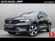 Volvo XC40, B3 Benzin Plus Dark Licht Paket Fahrassist, Jahr 2024 - Dinslaken