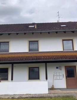 kleine, gemütliche Wohneinheit im Dachgeschoß eines Mehrfamilienhauses - Bad Füssing