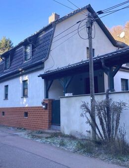 Großzügiges Wohnambiente mit zeitgemäßer Technik und Garten ! - Ahlsdorf