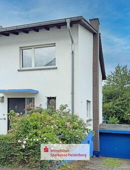 Sanierungsbedürftige Doppelhaushälfte mit Potenzial auf großem Grundstück in Bestlage von Nußloch - Nußloch