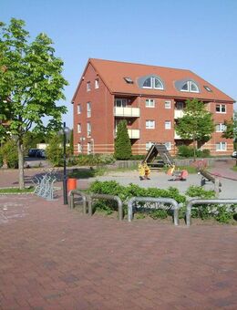 Helle, gepflegte 2 ZKBB Wohnung mit Einbauküche und Stellplatz in Hermsdorf (Börde) - Hohe Börde