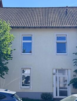 Schwalbach-Elm: Separate EG-Wohneinheit als ETW mit 2 Zimmern, Küche, Bad und Vorgarten - Schwalbach