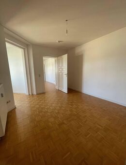 Attraktive Stadtparknahe 2 RWE mit Balkon und Tageslichtbad - Görlitz