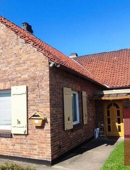 Burgdorf-Otze: Großes Ein- bis Zweifamilienhaus auf riesigem Grundstück - Burgdorf (Landkreis Region Hannover)