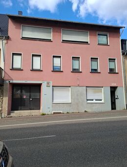 - PROVISIONSFREI - Wohnhaus mit 4 Wohnungen und Lager - fest vermietet - - Sankt Ingbert
