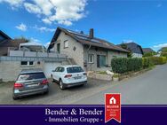 Gepflegtes, verklinkertes Zweifamilienhaus mit zwei Garagen und PV-Anlage in Hennef-Blankenberg! - Hennef (Sieg)