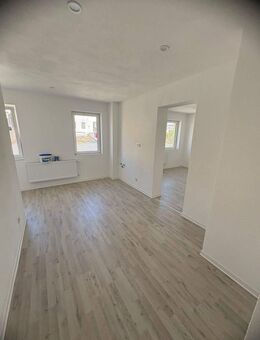 + + + SANIERTE 2 ZKB WOHNUNG LANDSWEILER + + + - Schiffweiler