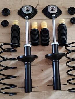 Fahrwerk Serienfahrwerk Standardfahrwerk VW Golf 1 + Cabrio Federn Stoßdämpfer Domlager Staubschutz - Großbeeren