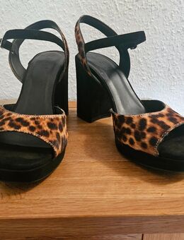 Verkaufe ZIGN Plateau High Heels - Mülheim (Ruhr)