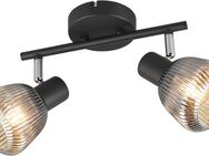TRIO Leuchten Deckenstrahler TARIFA, 2-flammiger Deckenspot mit Glasschirm, exkl 2xE14 max 10W, Leuchtmittel wechselbar, warmweiß - kaltweiß, Glasschirm in Riffeloptik leicht verspiegelt, verstellbare Spots
